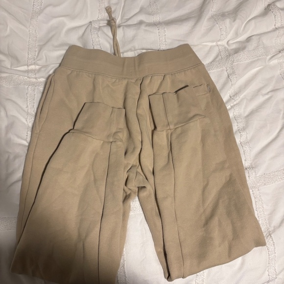TNA CozyAF Cargo Sweatpants — Taupe (Size S) - Picture 2 of 3